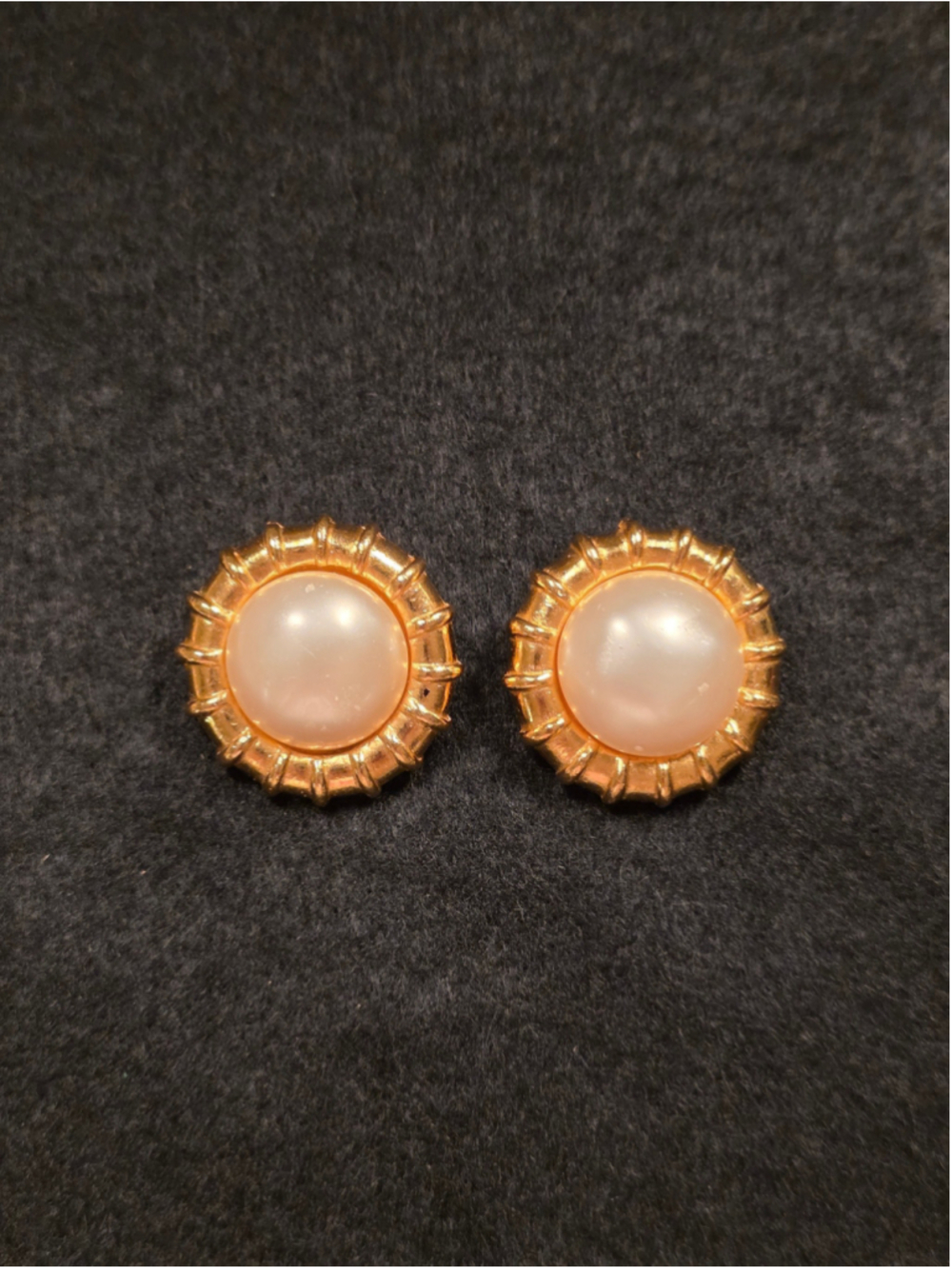 Authentic Vintage 1970s Chanel Scalloped Gold & Faux Pearl Clip-On Earrings